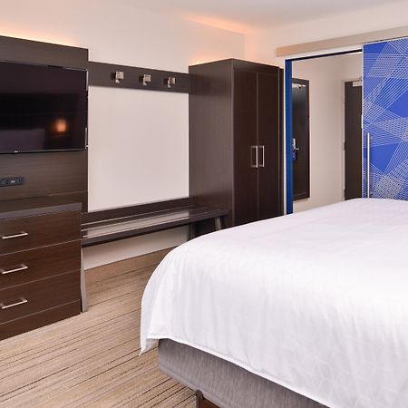 Holiday Inn Express & Suites - Olathe West By Ihg Экстерьер фото